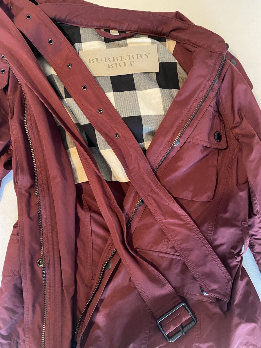 Burberry Jacken: Burberry Brit Übergangsjacke, bordeauxrot – Gebraucht aus Lugano von mariavenezia 5