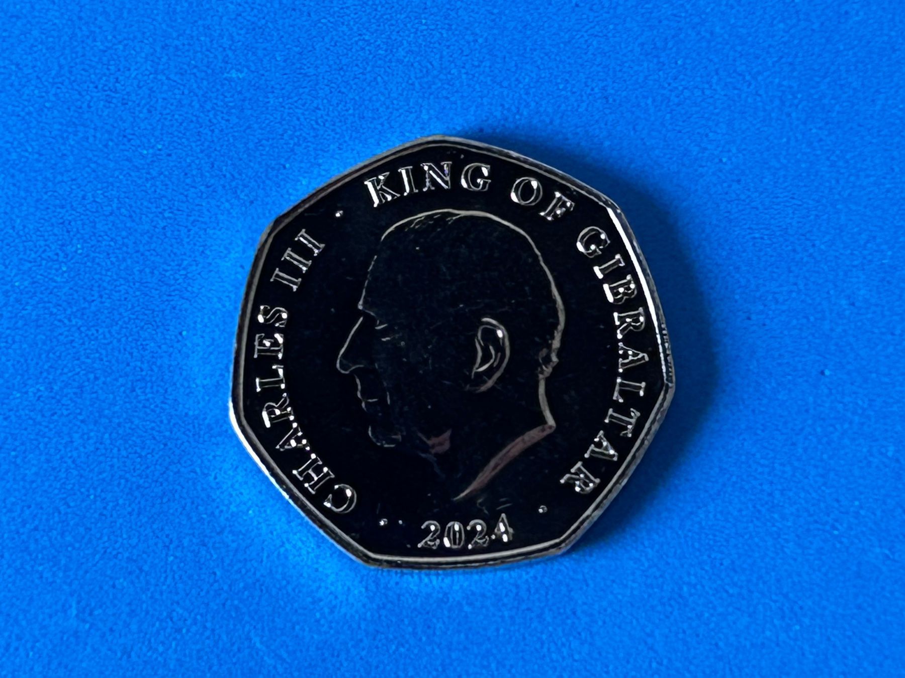 Tutti le monete: Gibraltar - 50 pence - Christmas 2024 UNC – Nuovo (secondo la descrizione) da Corcelles NE venduto da AJKader 6