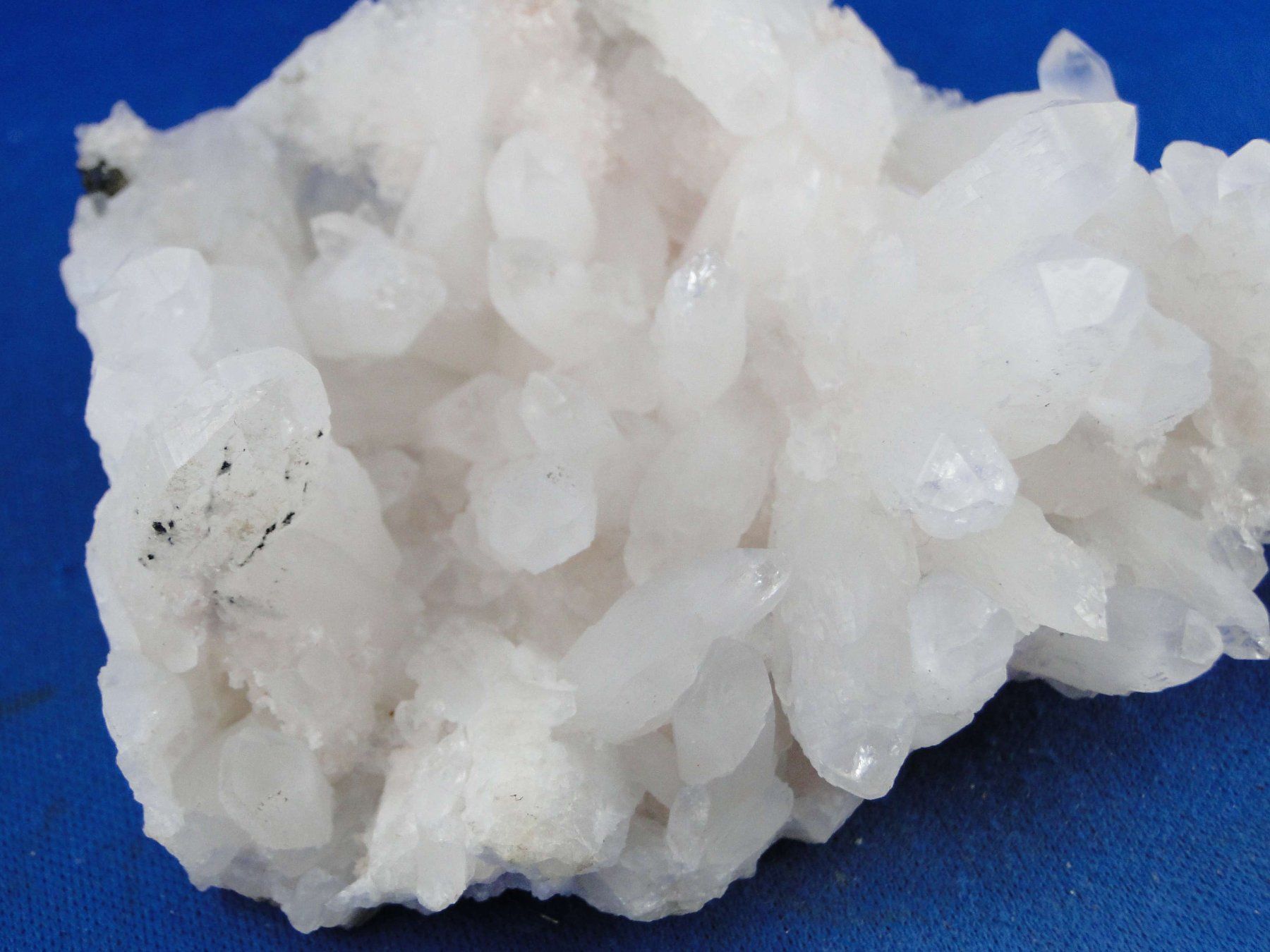 Minerali & Pietre curative: Quartz mit Rhodochrosit – Usato da Schinznach Bad venduto da Demerald 4