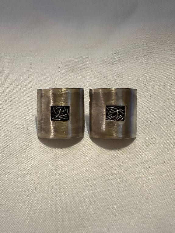 Orecchini pendenti & Orecchini a lobo: Vintage Silber Ohrclips mit Drahtrelief – Usato da Obernau venduto da Arche_Noah_Brocki
