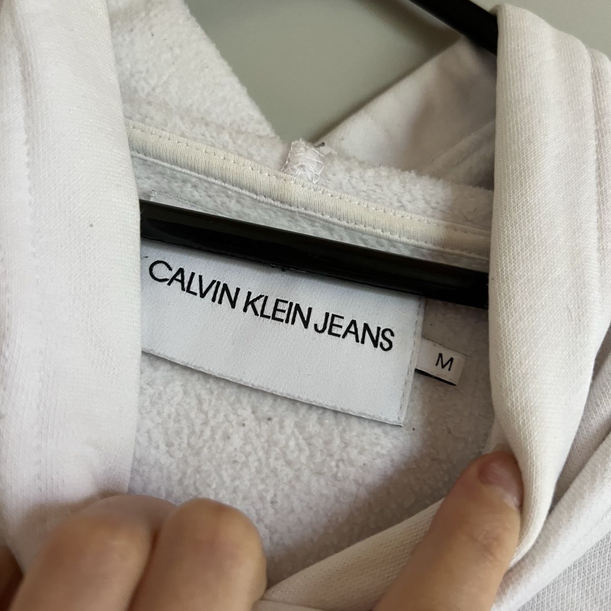Calvin Klein Maglioni & Felpe: Weisser Calvin Klein Hoodie  – Usato da Chur venduto da noe_mh8b 2