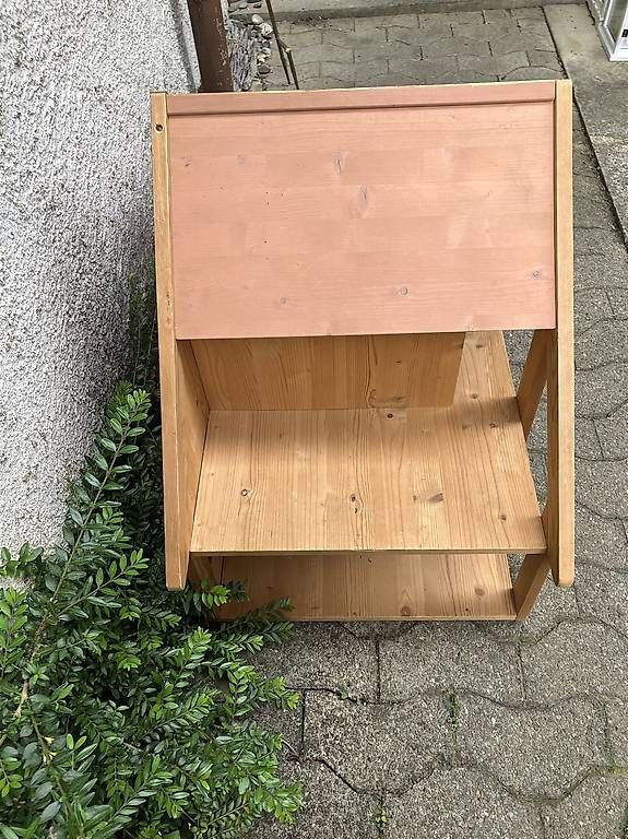 Case e mobili per bambole: Puppenhaus / Stall – Usato da Winterthur venduto da Stollentroll 2