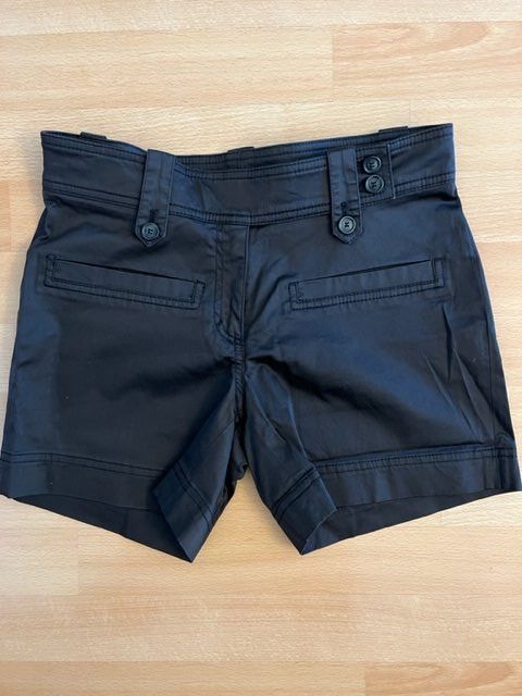 Gant Pantaloni: Kurze Hose / Shorts von Gant Gr. 34 – Usato da Wabern venduto da adamovski