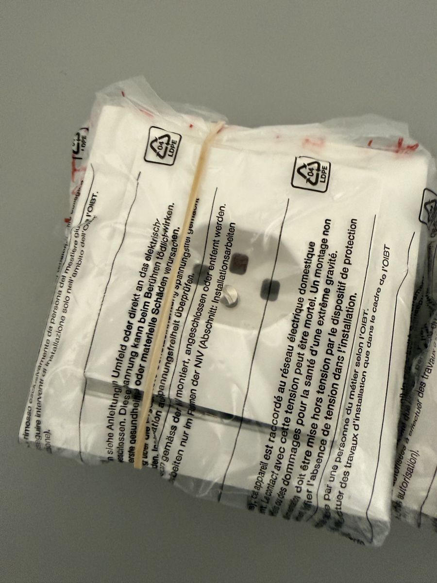 Feller Stecker: 2x steckdose T23 Feller  – Neu und originalverpackt aus Zürich von papaplatte 1