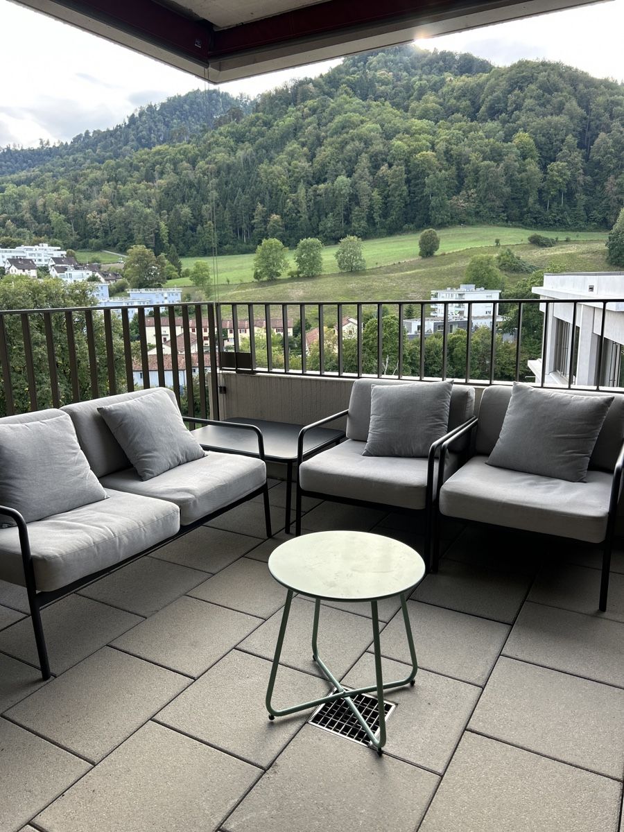Tische: Set 2 tavolini da balcone verde chiaro – Gebraucht aus Zürich von Lauracusco