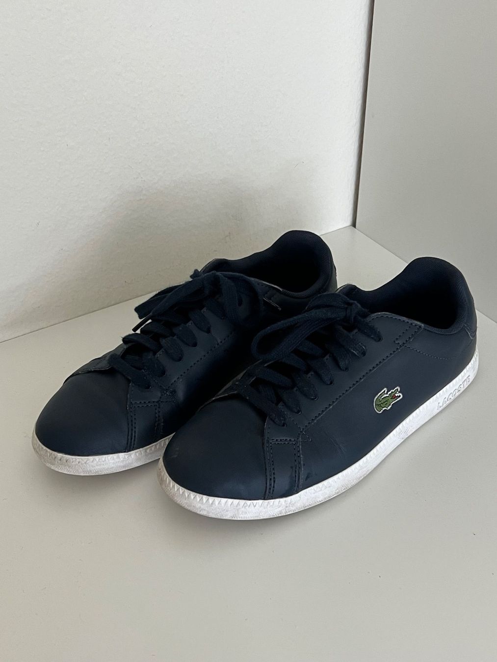 Scarpe da uomo: Lacoste Sneaker marine, Grösse 37.5, UK 4.5 – Usato da Dübendorf venduto da Charlie03