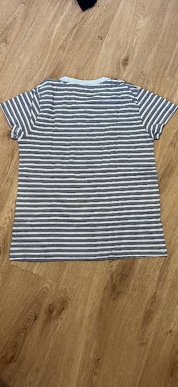 T-Shirts: Levis T-Shirt – Gebraucht aus Schöftland von nis_9zs5 1