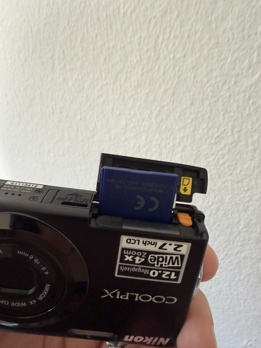 Nikon Fotocamera: Nikon Coolpix S3000 Digital Kamera – Usato da Niederbipp venduto da yar_tf6f 2