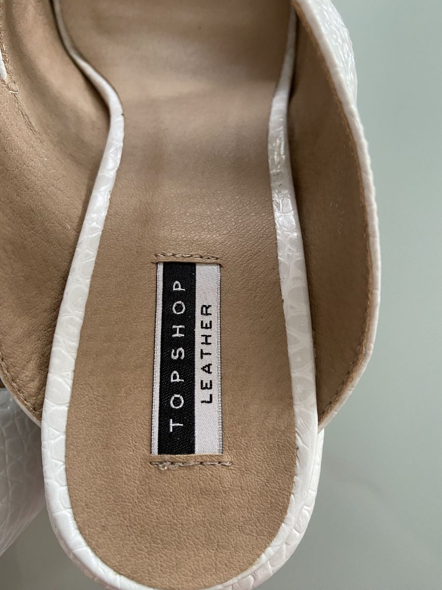 Topshop Damenschuhe: NEU: Sandalen/Pantoletten – Neu (gemäss Beschreibung) aus Bülach von kittygismo 4