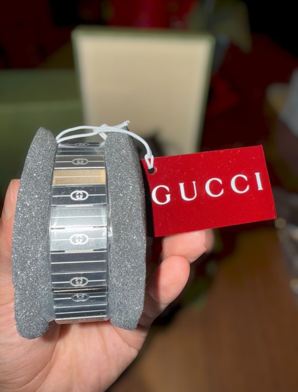 Gucci Orologi: Gucci Grip 35 mm - Bracelet acier GG – Nuovo e nell'imballaggio originale da Plan-Les-Ouates venduto da Loved_Panda_Clothing 5