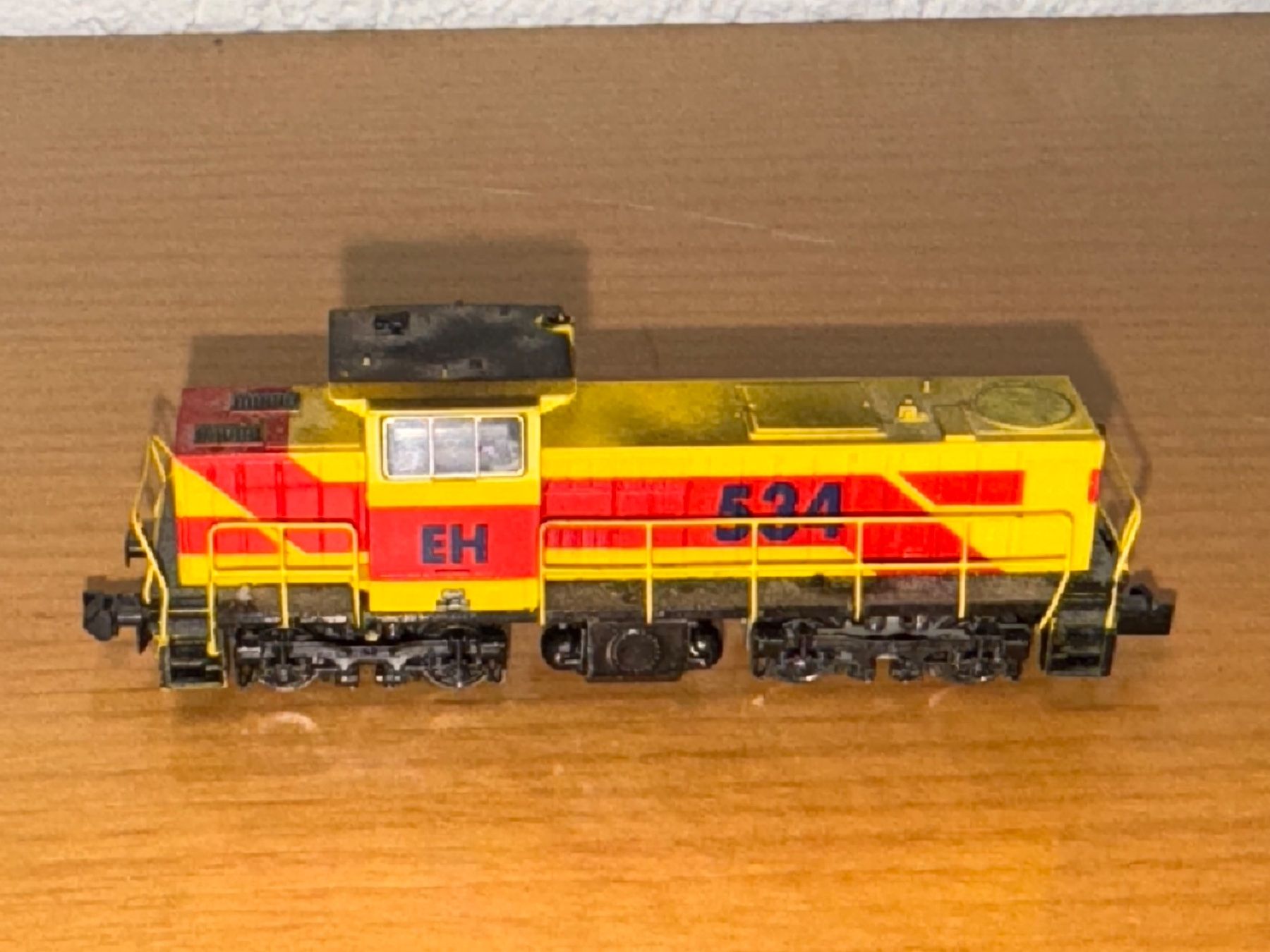 Trix Modellini di ferrovie: Minitrix Diesellokomotive 534 EH – Usato da Kaiseraugst venduto da winnetou04 4