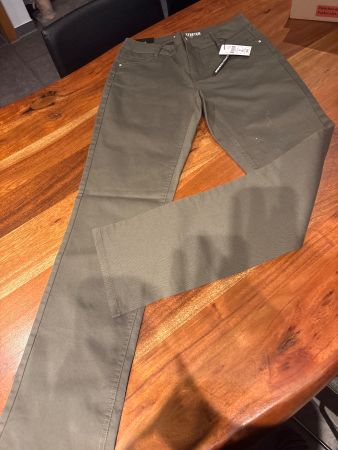 Super Stretch Hose, neu mit Etikett, Khaki, Grösse M
