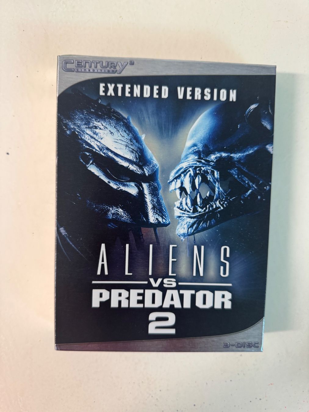 Alle DVDs: ALIENS VS PREDATOR 2/ EXTENDED VERSION / CENTURY CINEDITION – Gebraucht aus Basel von san_2qlq