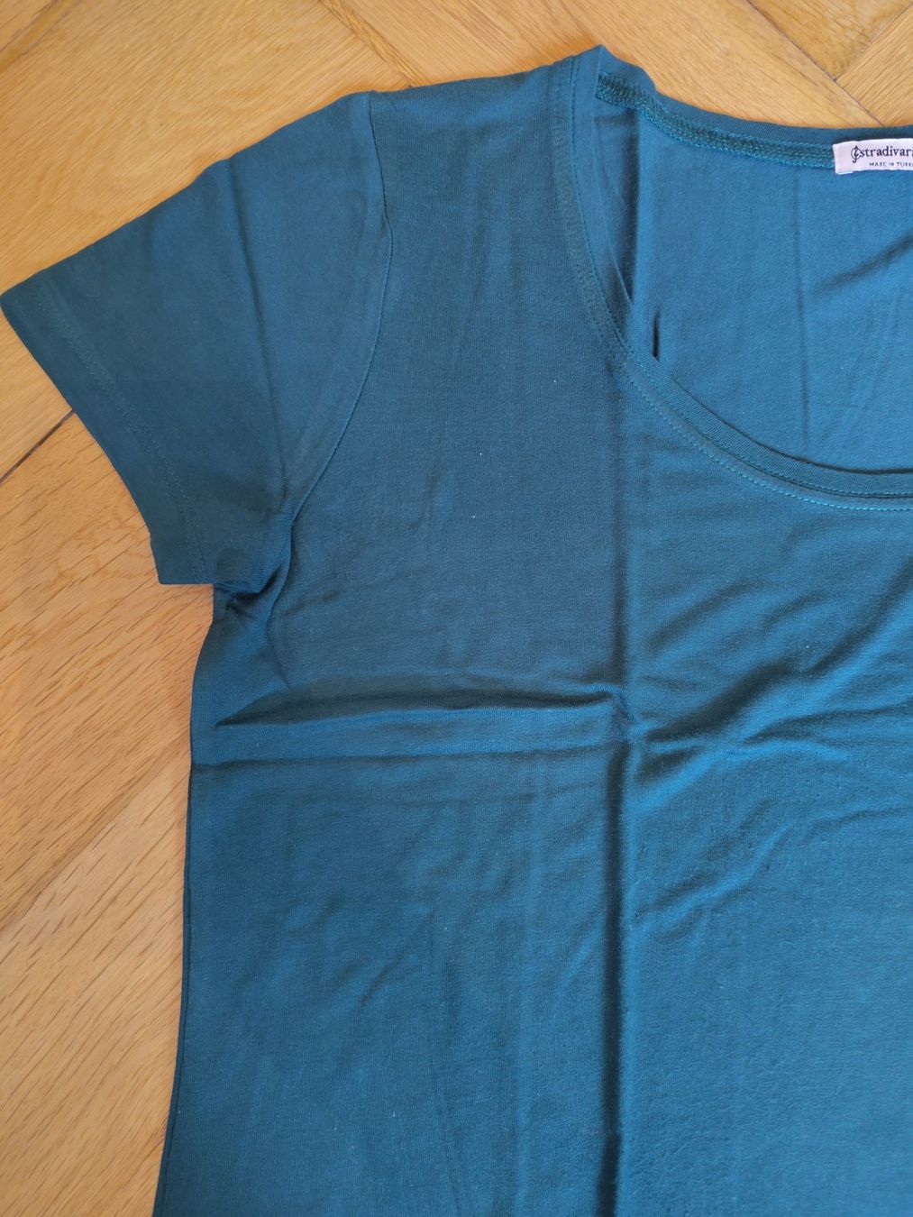 T-shirt: T-Shirt – Usato da Bern venduto da Linii 1