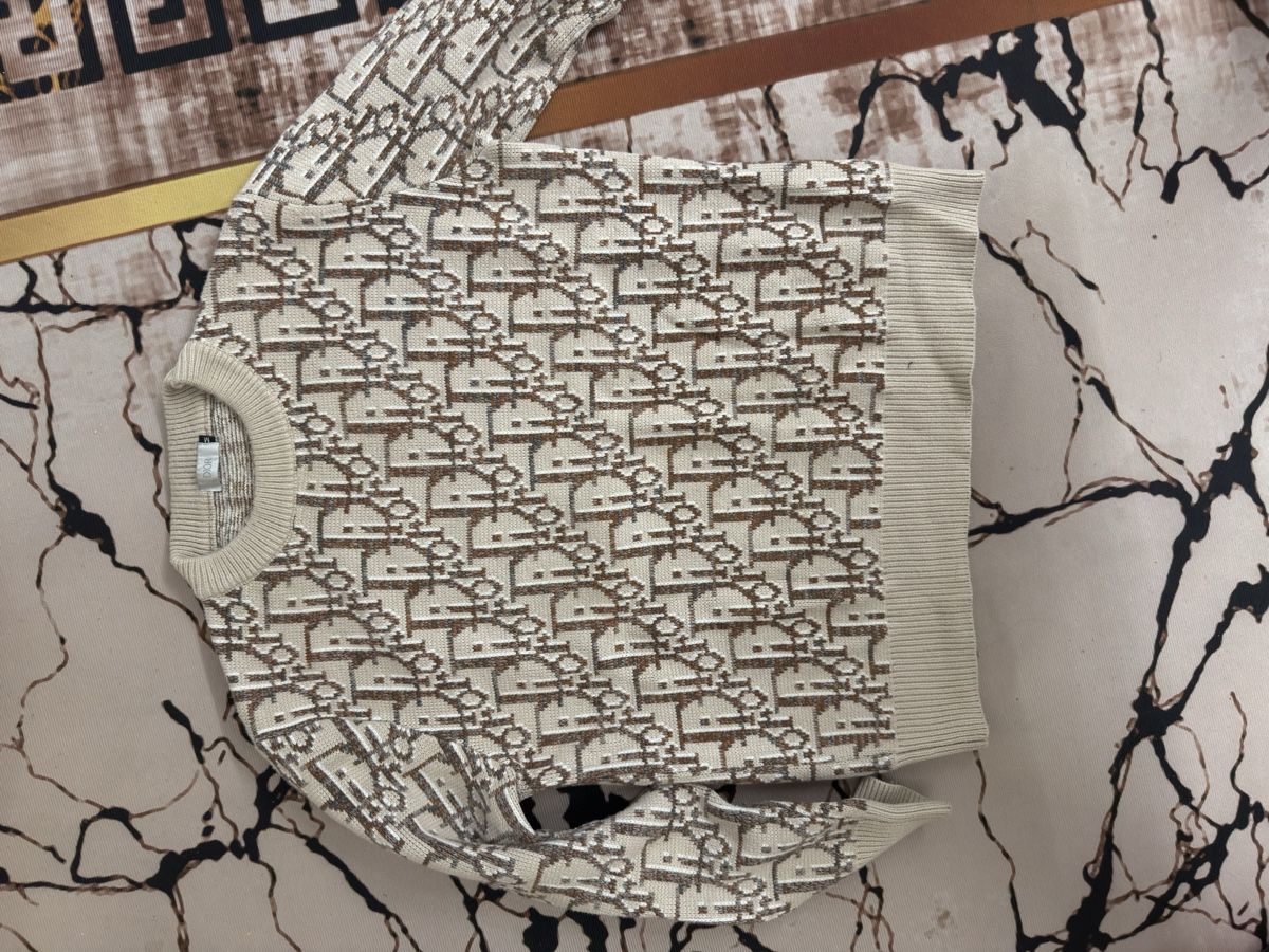 Dior Maglioni & Felpe: Maglione Dior – Usato da Fahrweid venduto da cic_tr62