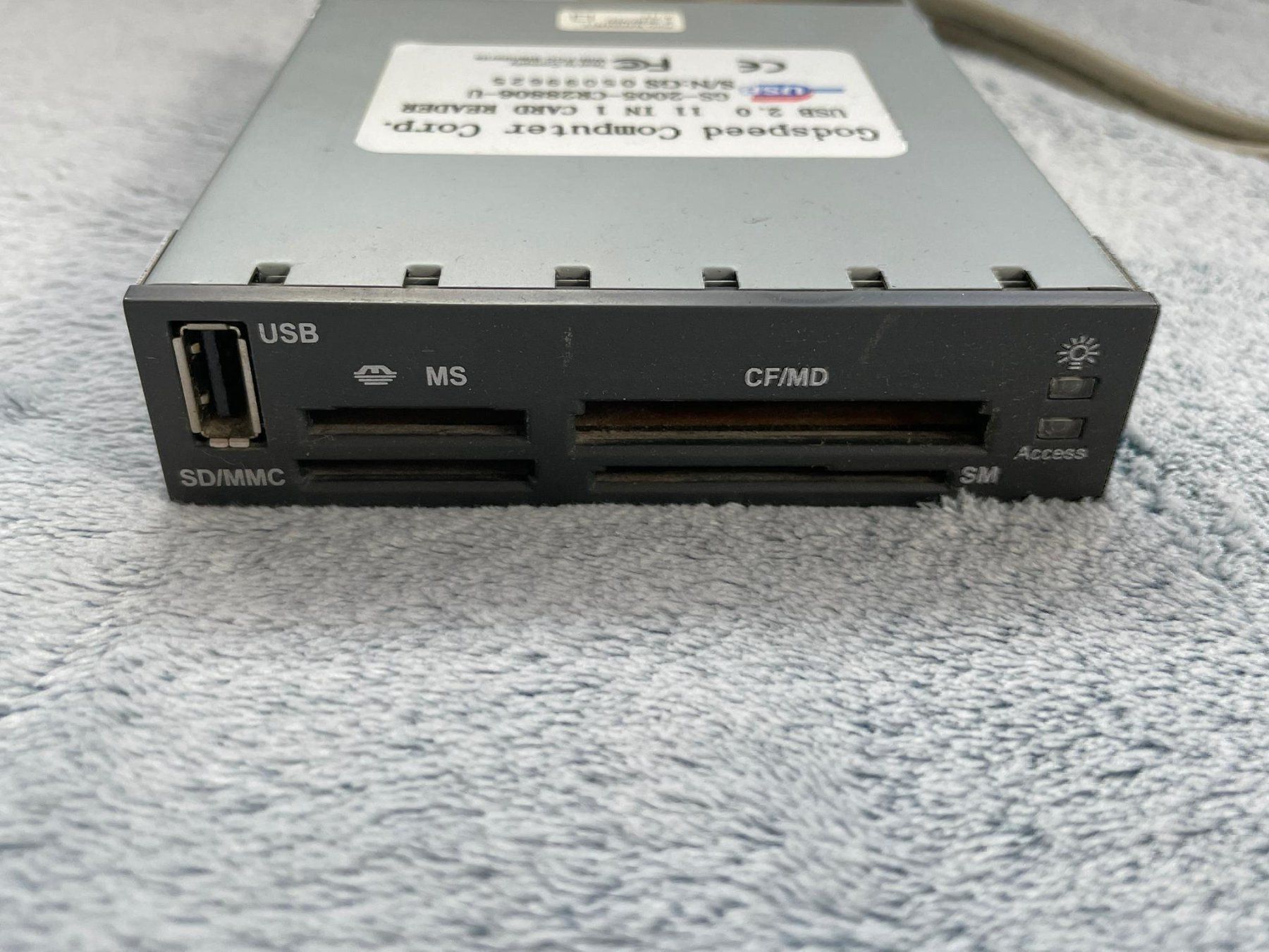 PC: USB 2.0 11 IN 1 Card Reader – Usato da MAGDEN venduto da GoldenEagle2020