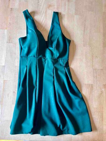 Wal G, Damen Kleid kurz smaragdgrün ärmellos neuwertig