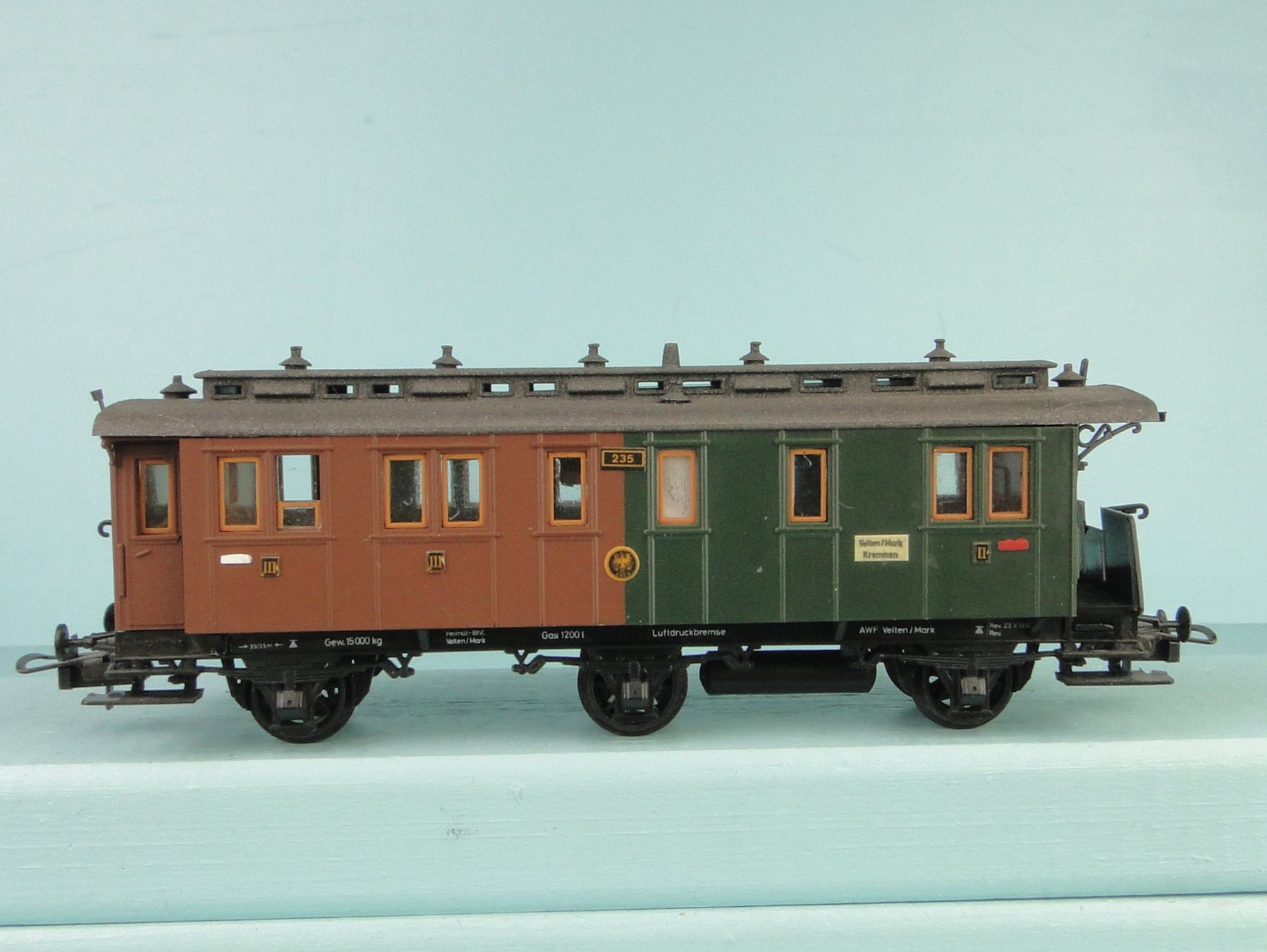 Trix Modellini di ferrovie: TRIX Oldtimer Personenwagen, Innebeleuchtung – Usato da Bülach venduto da cann11 3