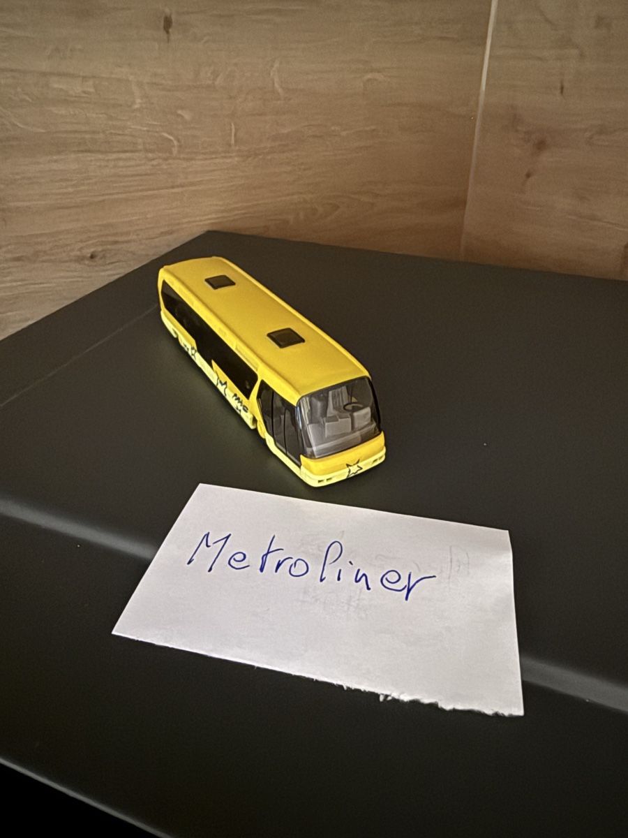 Rietze Kit di modellismo & Modellini statici: Autobus miniature  Neoplan Metroliner – Nuovo (secondo la descrizione) da Charmey (Gruyère) venduto da Schimmelblau 1