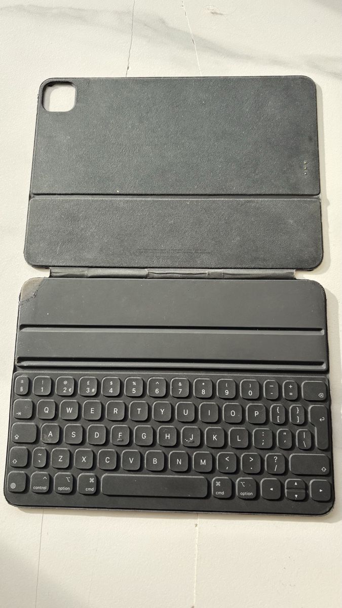 Apple Tablet PC: iPad Pro 11 128gb WiFi cellular with smart Keyboard – Usato da Meilen venduto da sha_zwb2 4