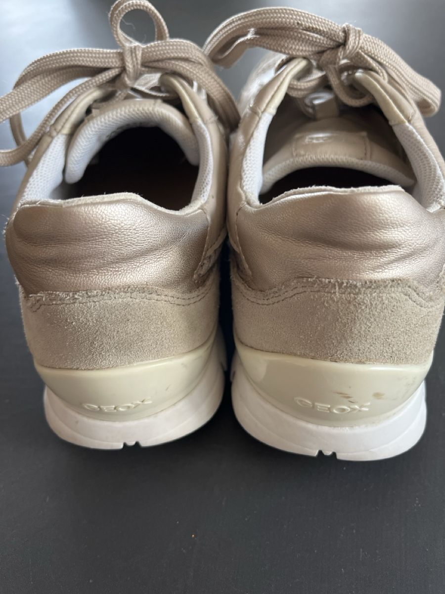 Geox Scarpe da donna: Geox Halbschuhe Gr. 41 – Usato da Bassersdorf venduto da Steyning88 2