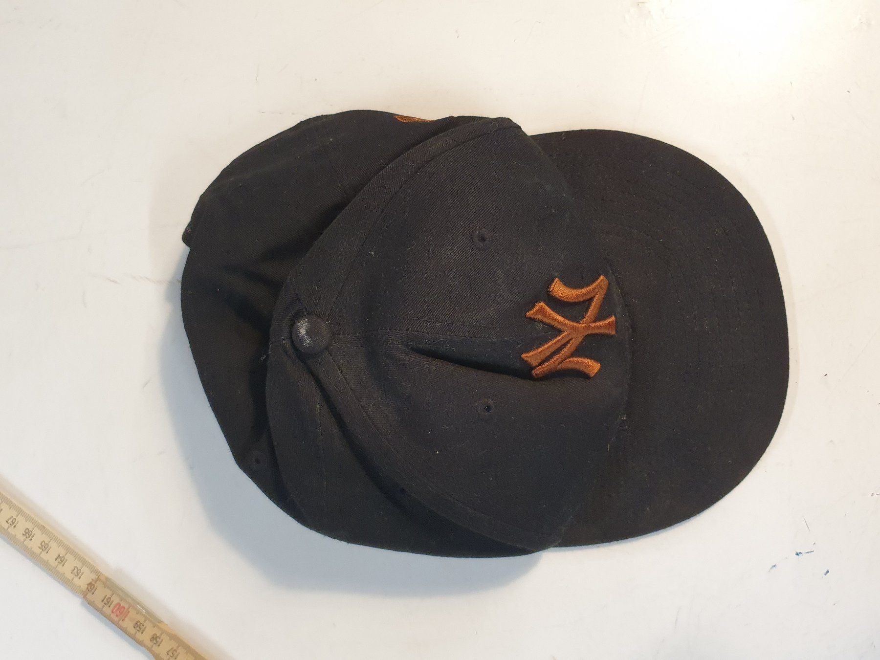 Altro in  Abbigliamento & Accessori: New Era Cap grösse M / L – Usato da Zürich venduto da loosebone 1