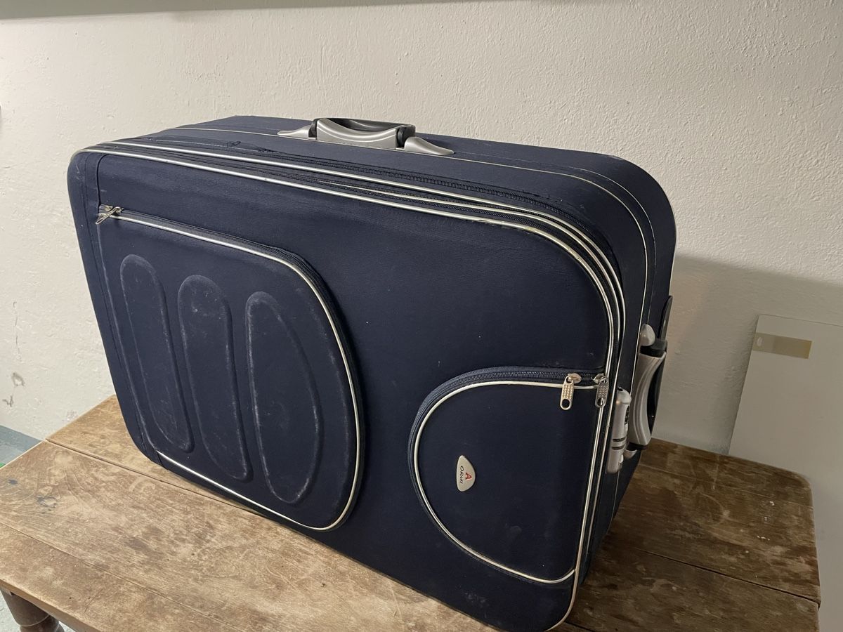 Valigie: sehr grosser Koffer – Usato da Zürich venduto da cocoloewe