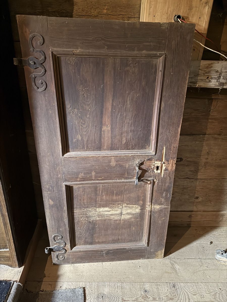 Porte: Alte Holztüre – Difettoso da Appenzell Eggerst. venduto da Koer85 1