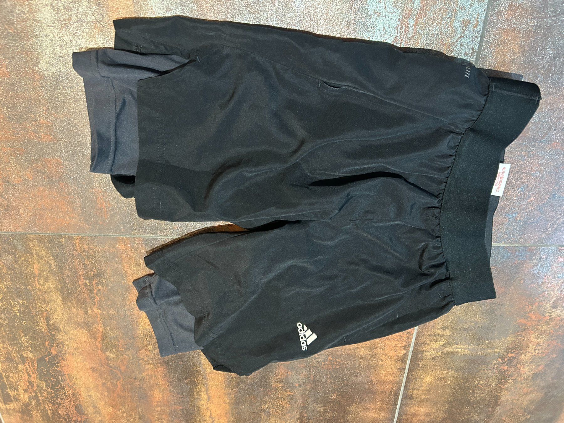Adidas Pantaloni: adidas Sporthose – Usato da Abtwil SG venduto da Elocin0815