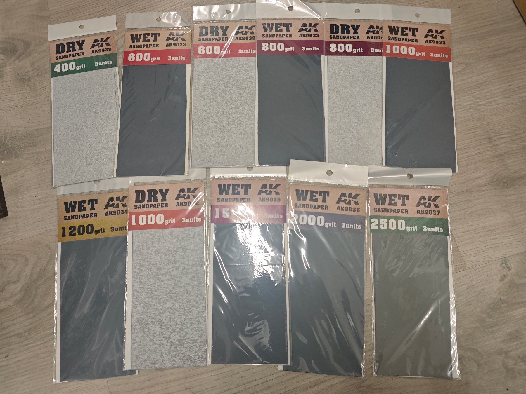 Tamiya Kit di modellismo & Modellini statici: Modelling Sandpaper AK Interactive 11x3 pieces 400-2500 – Usato da VETROZ venduto da Bimmer_CH 1