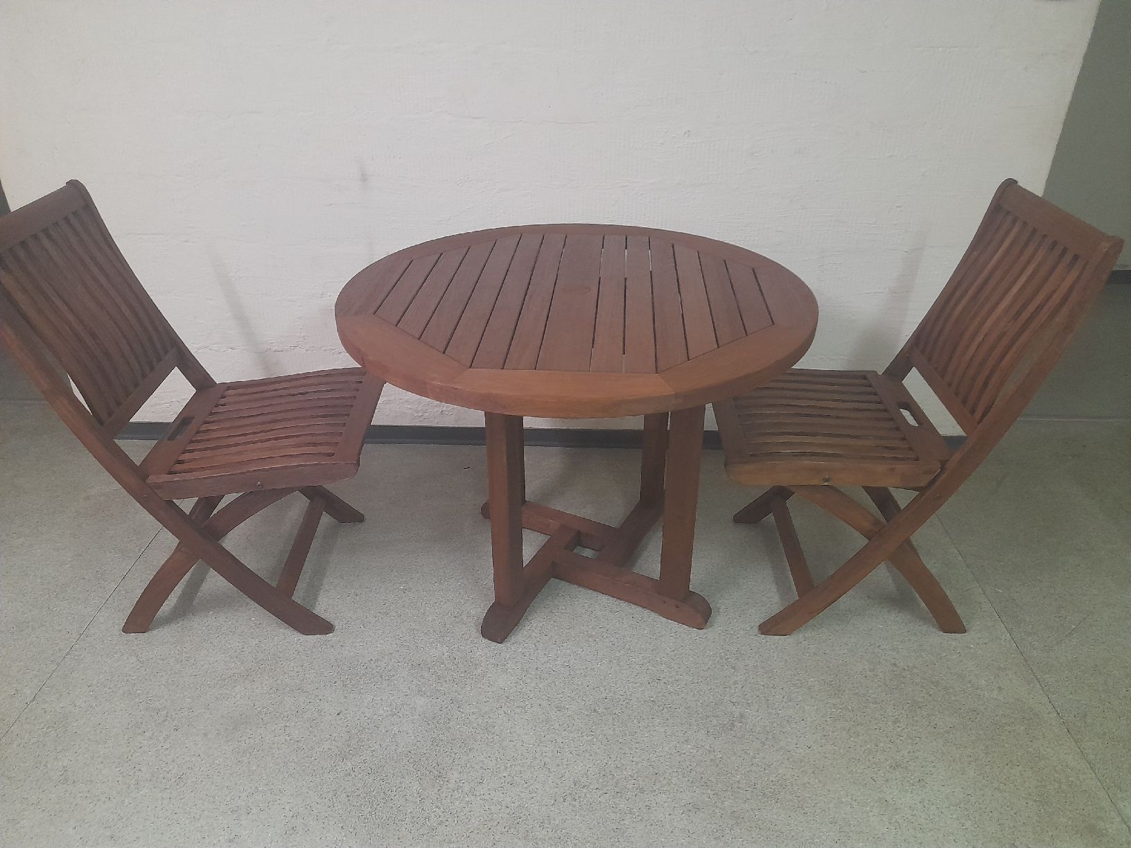 Set di tavolo e panche: Garten möbel – Usato da Glattbrugg venduto da B_B
