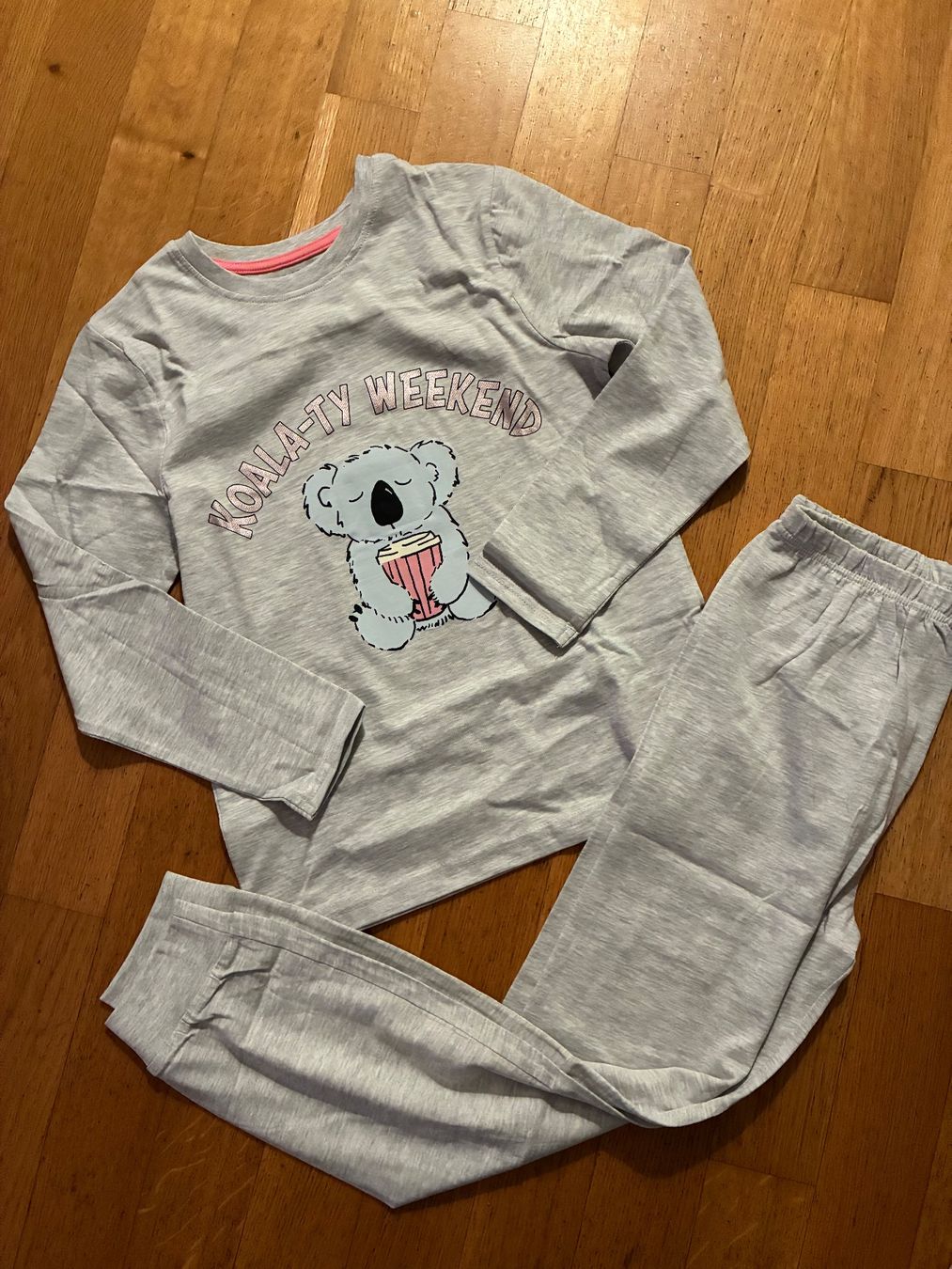 Pigiama & Simili: Schönes Pyjama Gr. 146, Neu – Nuovo (secondo la descrizione) da richterswil venduto da lunamarie001