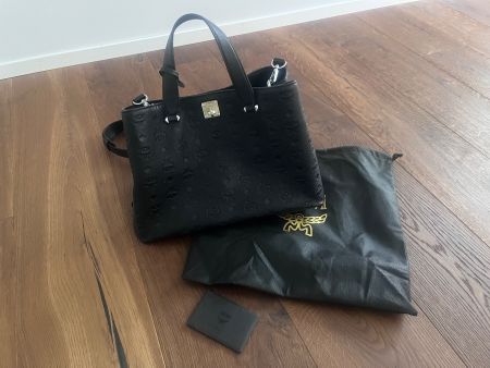 Handtasche MCM Leder schwarz gebraucht in gutem Zustand