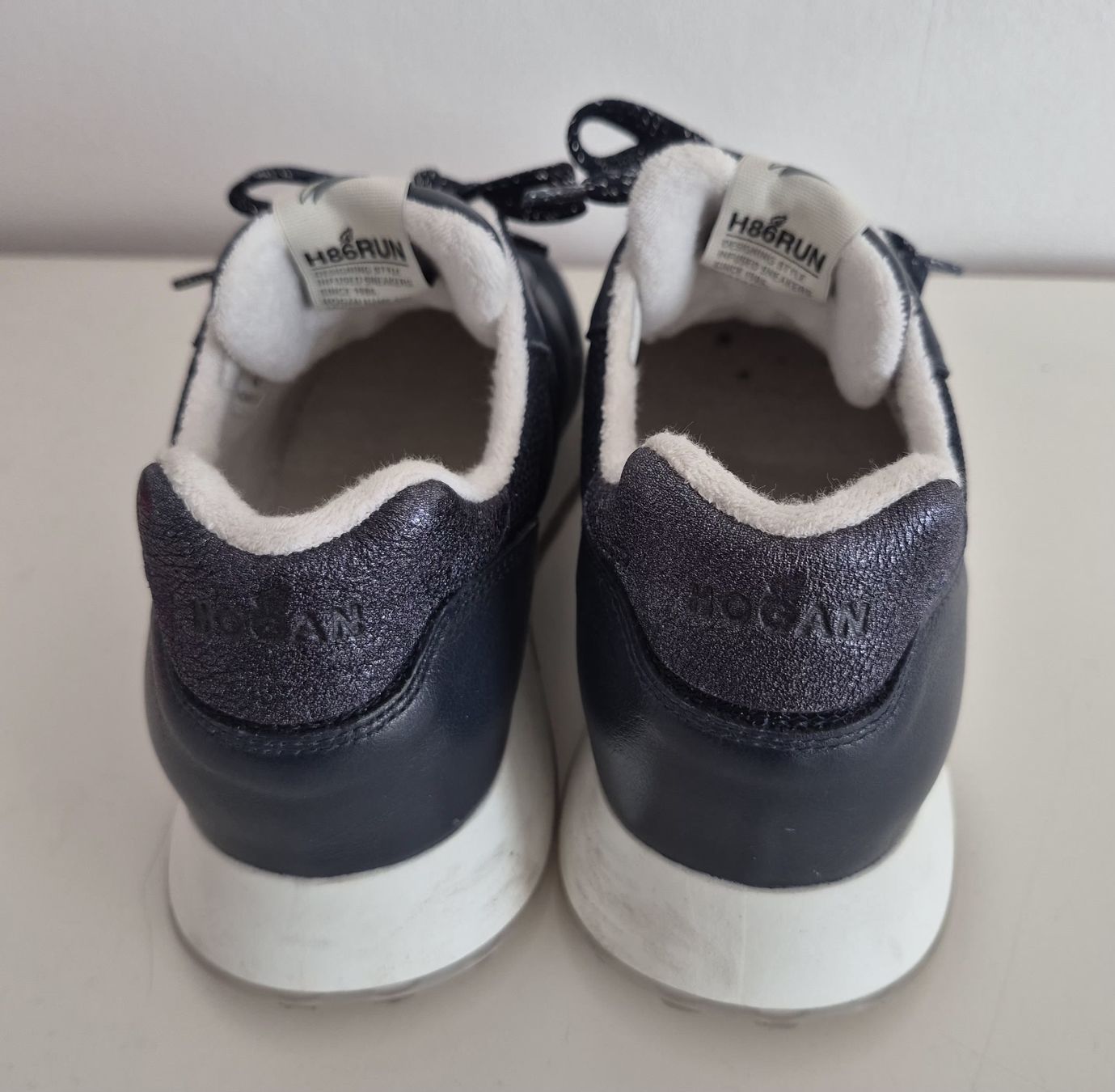 Hogan Damenschuhe: HOGAN BLEU MARIN 41 – Gebraucht aus Bern von dasgesuchtobjekt 2