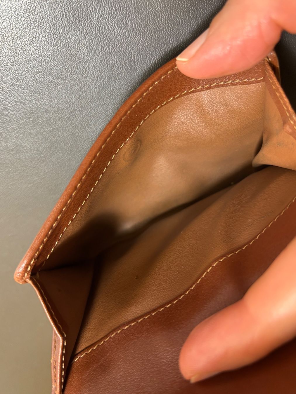 Celine Portamonete: Portefeuille Céline monogramme gold – Usato da Founex venduto da ari_2gt7 6