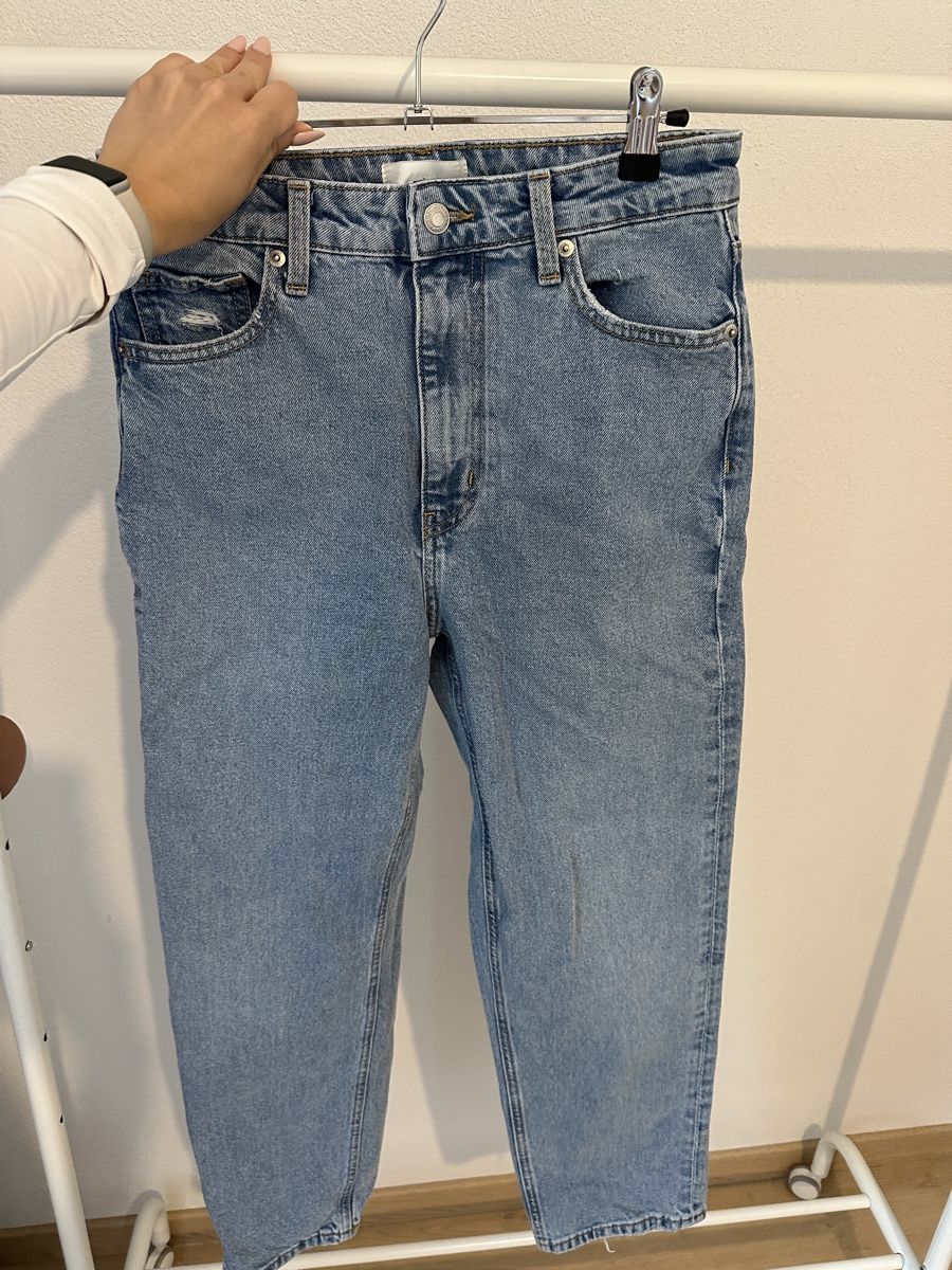 H&M Jeans: Jeans Straight Leg Jeans Gr. 36 – D'occasion à St. Gallen par raphaela_99