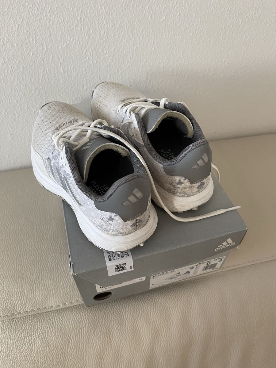 Adidas Scarpe per ragazzi: Adidas Kids Golf Schuhe Gr. 35.5 – Usato da Wichtrach venduto da Adriana222 1