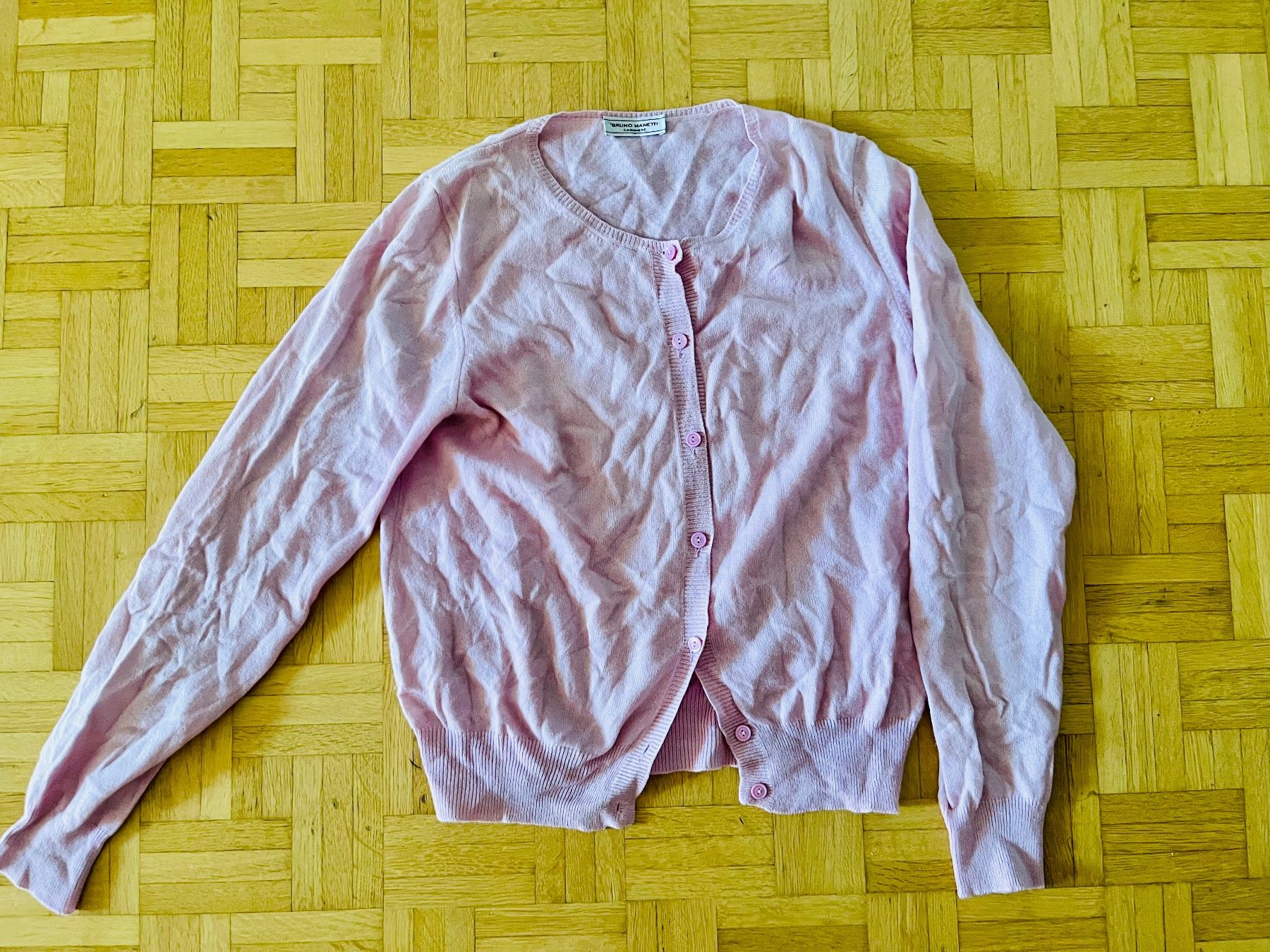 Jacken: Bruno Manetti Kaschmir Damen Strickjacke Gr. 40 – Gebraucht aus Frauenfeld von cookies_and_cream