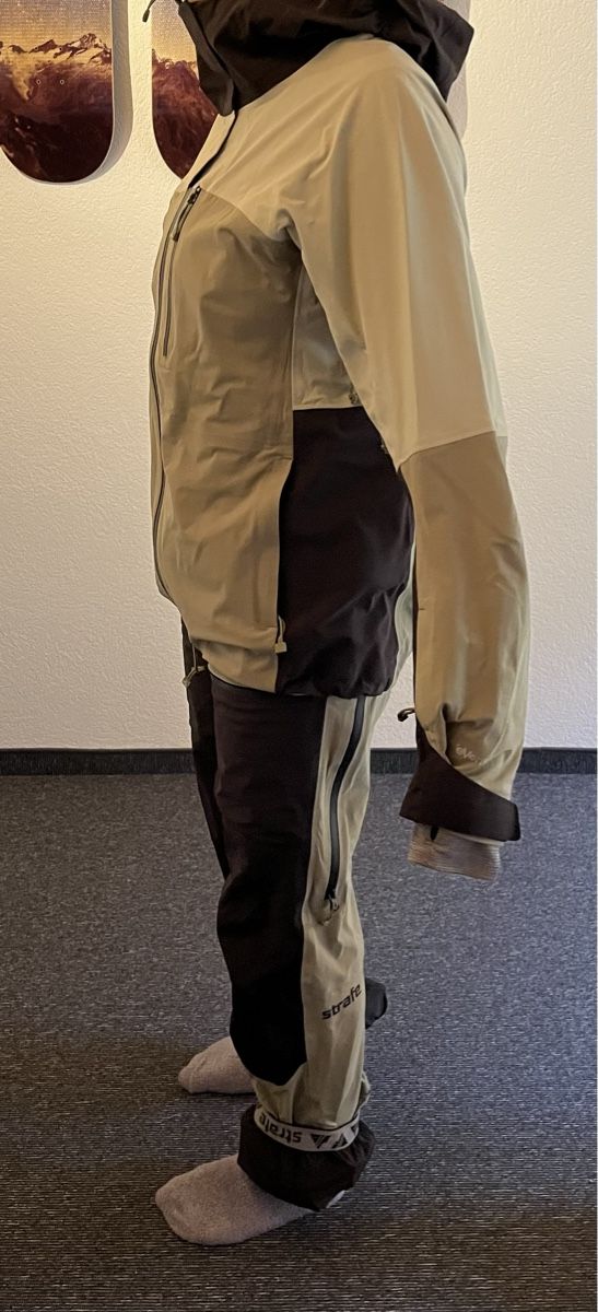 Lotti di vestiti: Strafe Skidress Damen S/M – Usato da Innertkirchen venduto da salmalo 4