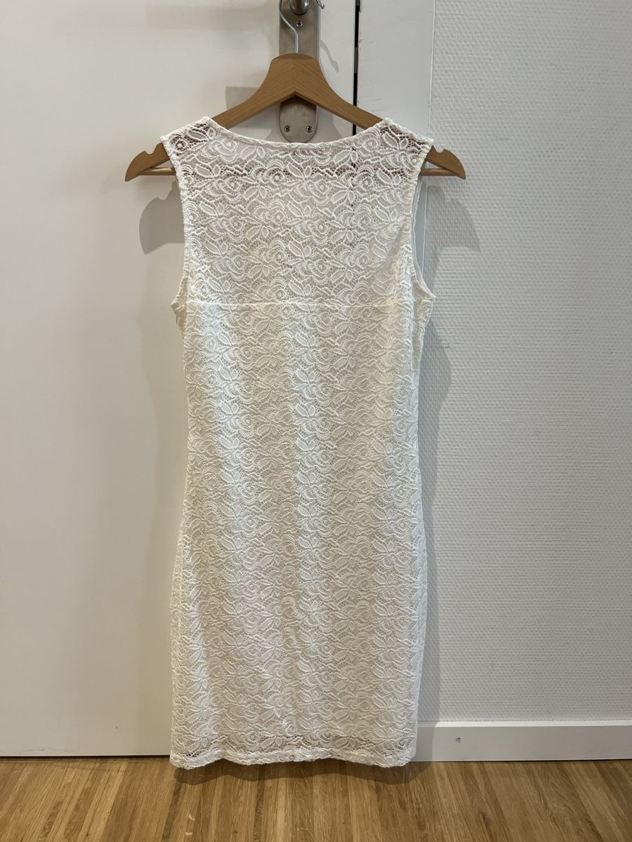 Kleider: White guipure dress – Gebraucht aus Adliswil von avatar83 1