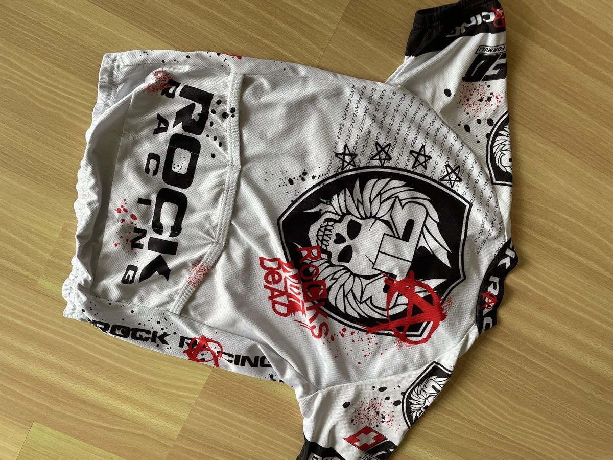 Canottiere & Pantaloni: Ensemble cyclisme ROCK RACING – Usato da Blonay venduto da Joye 3