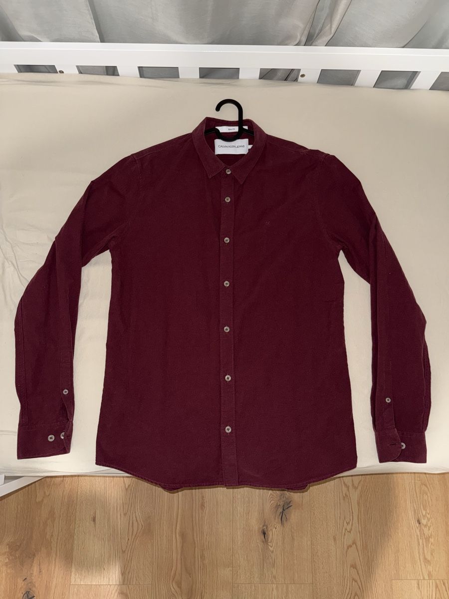 Calvin Klein Hemden: Chemise Calvin Klein bordeaux L – Neu (gemäss Beschreibung) aus Villaz-St-Pierre von dav_w66n