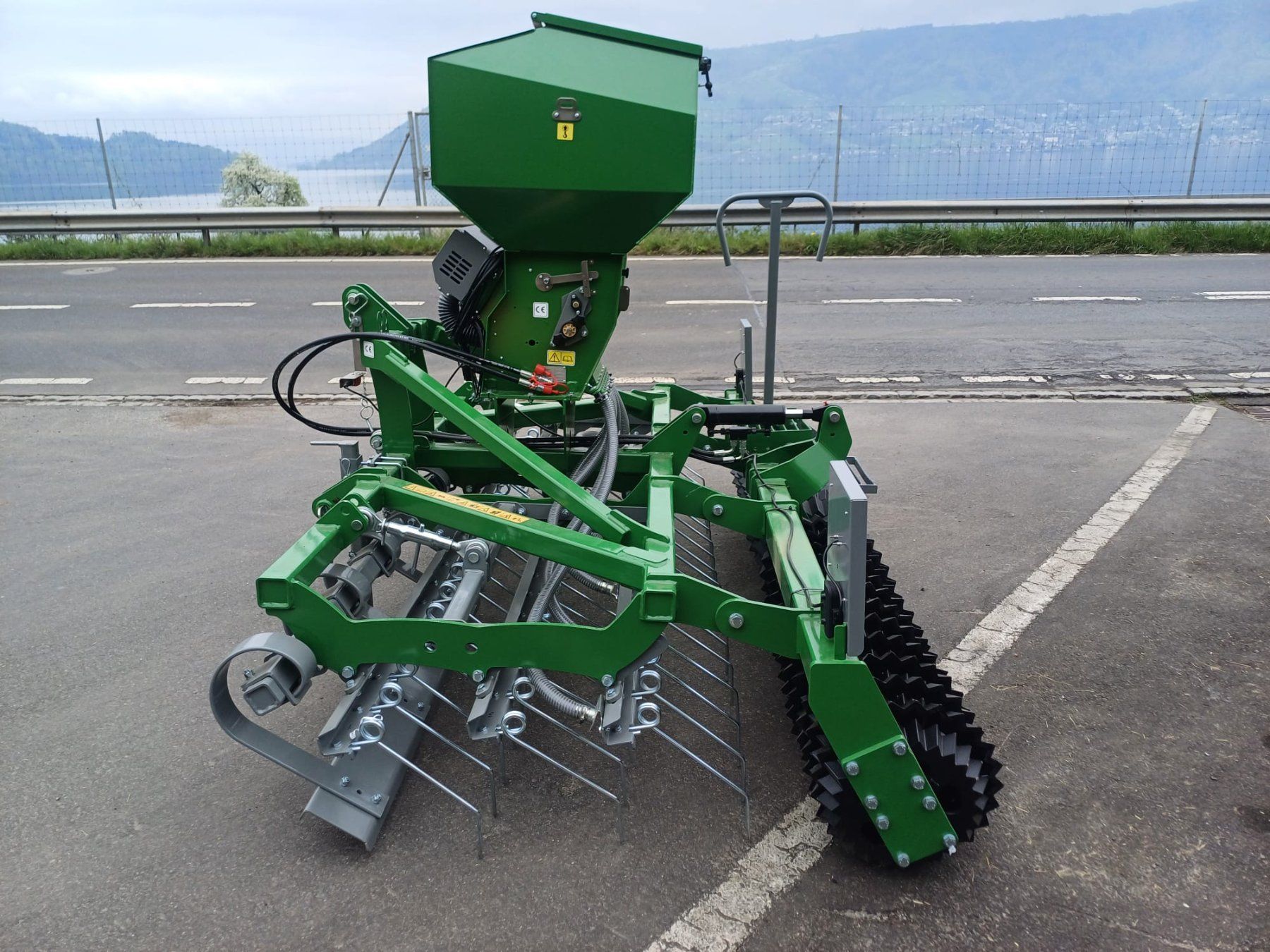 Tutte le macchine: Striegel mit Walze – Nuovo (secondo la descrizione) da immensee venduto da Thsch1 2