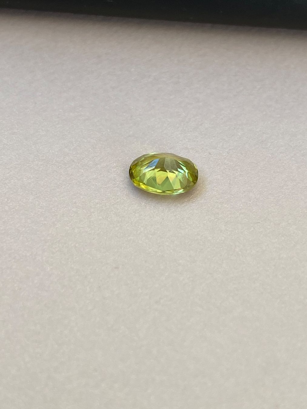 Pietre preziose: Titanit Sphene 1.85ct – Nuovo e nell'imballaggio originale da Sarnen venduto da catnini 1
