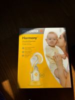 NEU und UNGEÖFFNET. Medela Harmony Handmilchpumpe