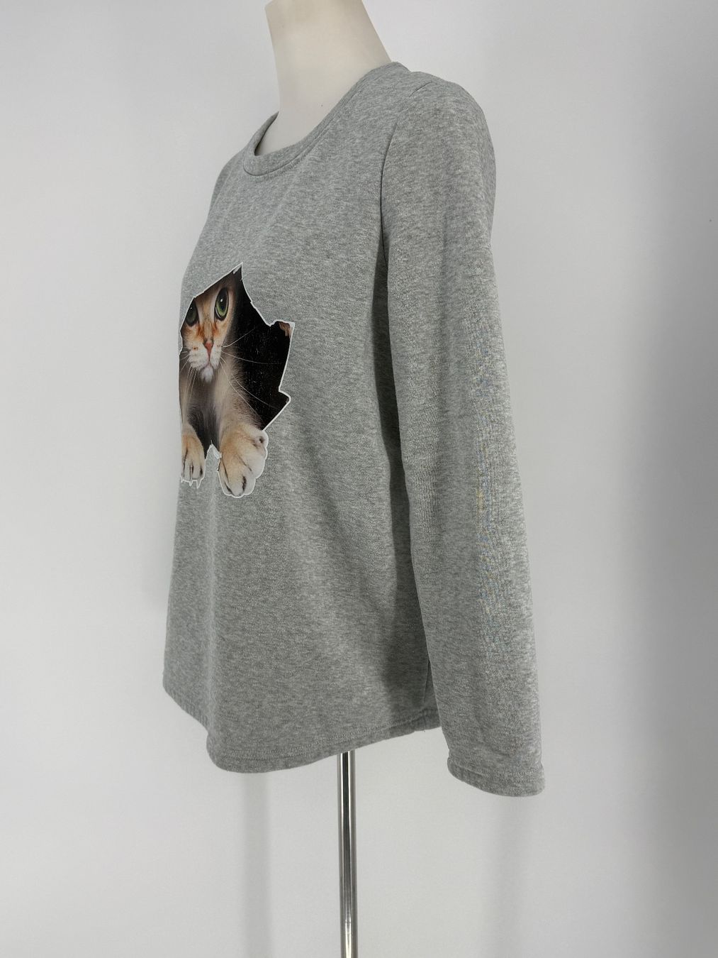 Pullover & Sweatshirts: Pullover mit Katzenmotiv Gr. M – Gebraucht aus Auenstein von moin. 2