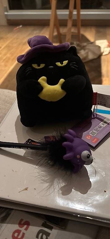 Penna & Evidenziatori: Peluche et stylo Legami – Usato da Genève venduto da Daisyduck77
