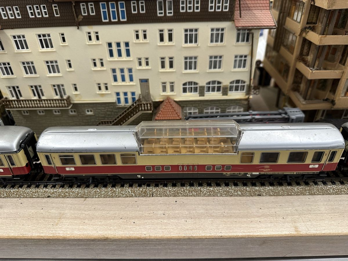 Märklin Modelleisenbahnen: Märklin 3053 DB BR 103 Reisezug – Gebraucht aus Lupsingen von New-Haven 4