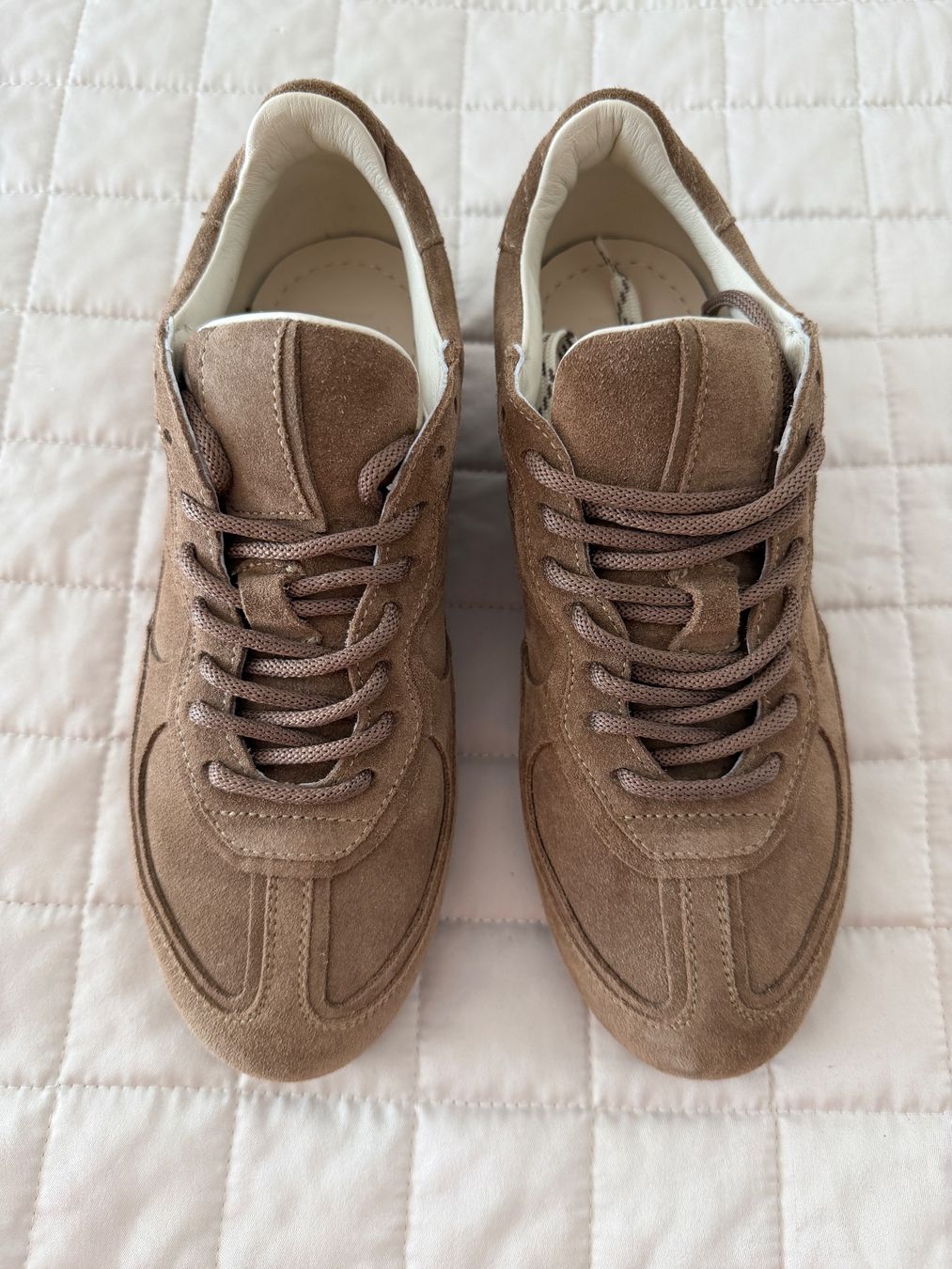 Scarpe da donna: Sneaker Damen aus Veloursleder 39 – Nuovo (secondo la descrizione) da Wädenswil venduto da Alice_style 1
