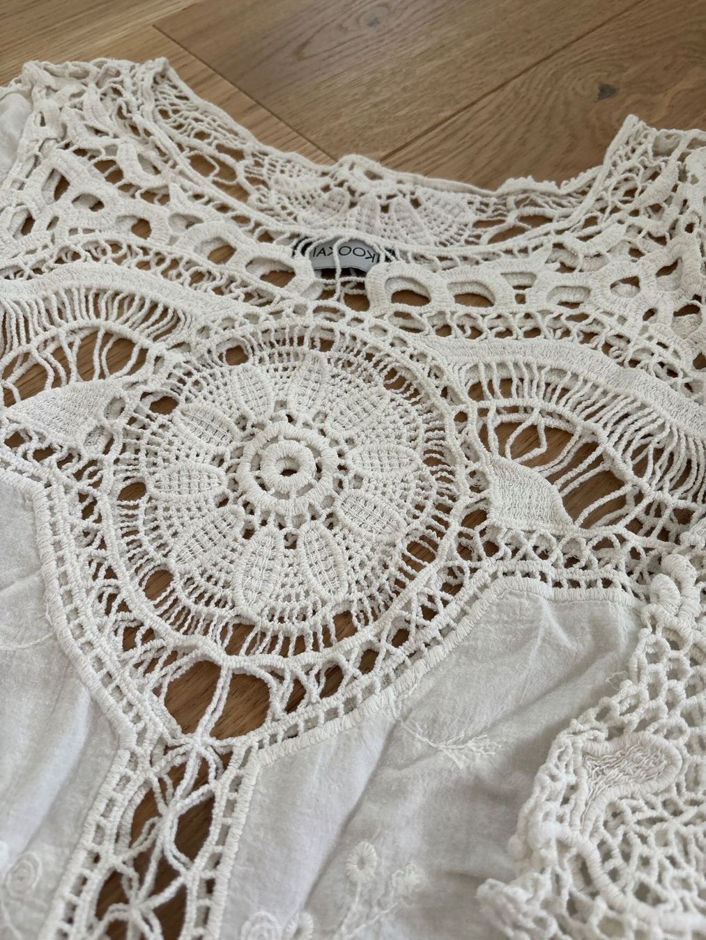 Kookai Top: Haut blanc Kookai – Usato da Genève venduto da bha_jcf5 1